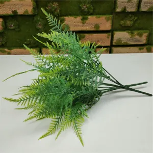 7 Ramas Helecho Artificial Plástico Espárrago Helecho Manojo de Verdor Para Exteriores Jardín Decoración de Pared Plantas Artificiales Para Hogar Fondo