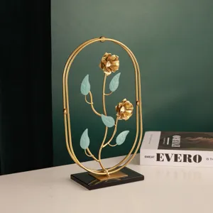 Elegant golden iron plant ornament sculpture for luxurious home and office desktop