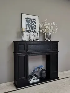 Cheminée décorative élégante de style français noir pour le salon de la maison moderne