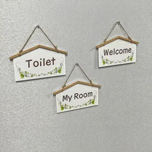 Pastoral House Shaped Wooden Hanging Sign Welcome My Room Toilet Door Plate With Jute Rope Floral Pattern For Store Home Wall Decoration