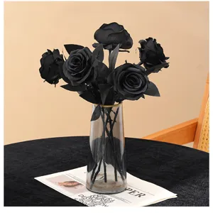 Bouquet di rose nere artificiali stile gotico scuro fiori finti per decorazioni di Halloween