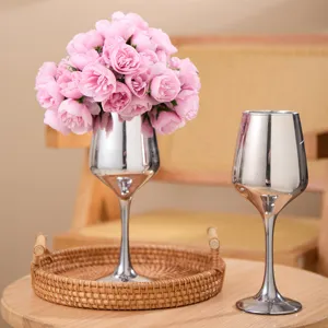 Ramo de 27 rosas artificiales rosas en copa de plata para decoración de hoteles y hogar