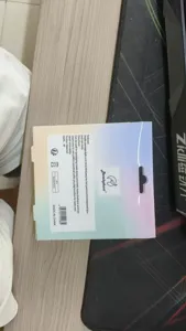 Close-up of travel toiletry set packaging card with English product features and material specs