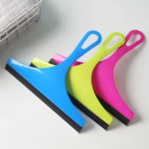 Buntes Glas-Fensterwischer-Set für die professionelle Haushaltsreinigung und Glasreinigung.