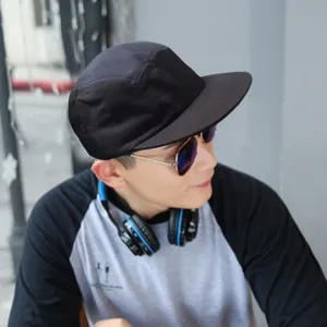 Stylish black 5-panel camper cap for men, breathable skateboard hat for summer outdoor