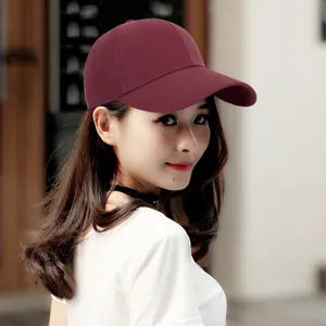 Casquette de baseball bordeaux avec arrière en filet pour protection solaire en plein air