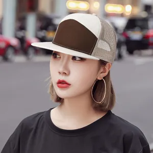 Gorra de béisbol hip-hop de 7 paneles con visera plana y malla transpirable unisex