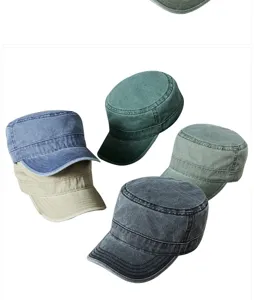 Berretti militari vintage in cotone lavato in vari colori retrò per uno stile classico