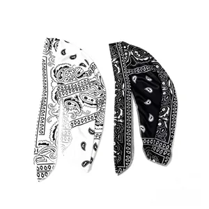 Durag bandana classico con motivo paisley in bianco e nero