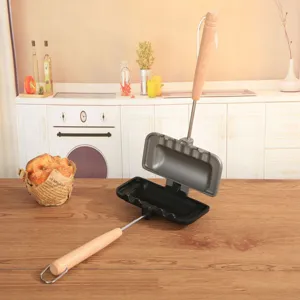 Double-sided non-stick sandwich maker with long wooden handle for breakfast