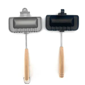 Double-sided non-stick sandwich grill pan with wooden handle for breakfast making