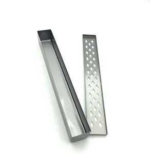 Boîte de fumage en acier inoxydable à trous de diamant pour barbecue extérieur et fumage.