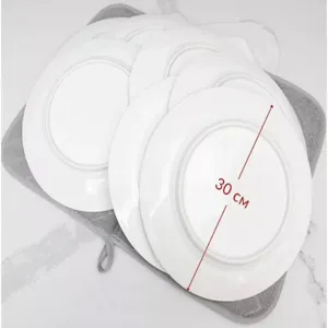 Esterilla de drenaje plegable de microfibra gris con medida de 30 cm y varios platos