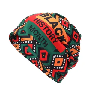 Fascia e berretto multifunzionali Black History Month con vivace stampa geometrica