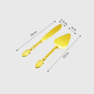 Set di coltello e paletta per torta vintage oro traforato con misure indicate