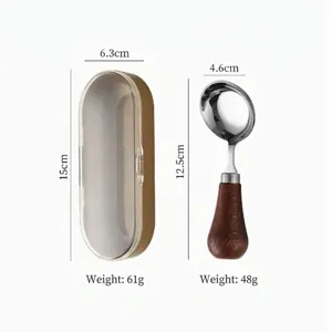 Cuchara redonda de acero inoxidable con mango de madera y estuche para bebés