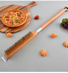 Brosse professionnelle pour four à pizza avec manche en hêtre et poils en cuivre