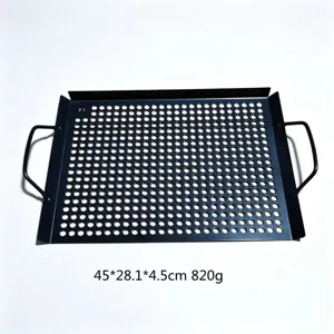 Plateau de barbecue carré en inox perforé avec poignées pour cuisine extérieure