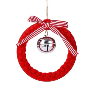 Couronne de Noël tressée rouge avec nœud rayé et cloche argentée pour décoration