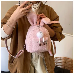Linda mochila de peluche de conejo rosa con orejas peludas y llavero para niñas pequeñas