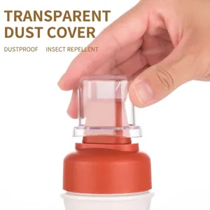 PE squeeze sauce bottle with 5-hole nozzle and a transparent protective dust cover