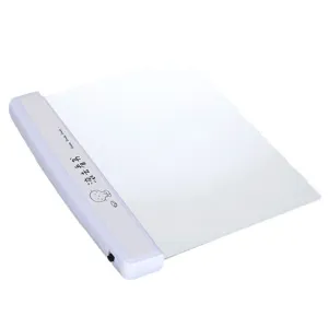 LED flat plate night vision reading light with eye protection for night student reading