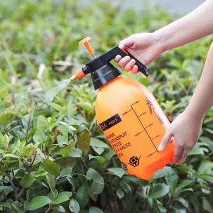 Oranje Kunststof Tuin Drukspuit Handmatige Pomp Actie Waterfles Met Verstelbare Metalen Nozzle Voor Planten Water Geven Huis Desinfectie