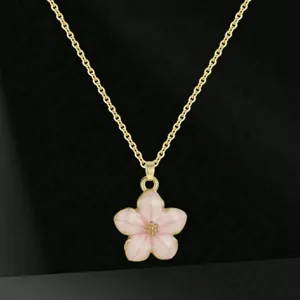 Moda Carino Collana con Pendente Fiore Semplice Lega Dolce Fiore di Ciliegio Catena Clavicola Gioielli Per Donne