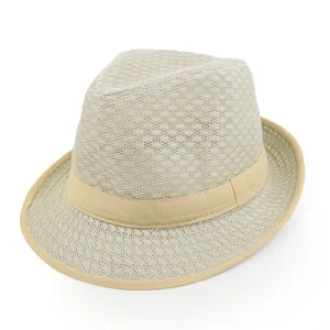 Detailansicht eines atmungsaktiven Unisex-Mesh-Fedorahutes mit elegantem Stoffband