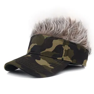 Berretto con visiera parrucca mimetica con capelli appuntiti divertente cappello militare.