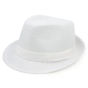 Klassischer weißer Fedora Panama Hut mit feiner Webstruktur und passendem Zierband