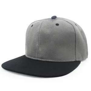 Gorra snapback premium de dos tonos con visera plana en gris y negro minimalista