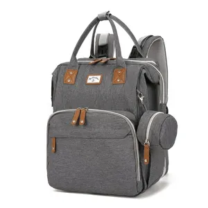 Große graue Windeltasche mit Kinderwagenbefestigung und kleinem runden Etui.