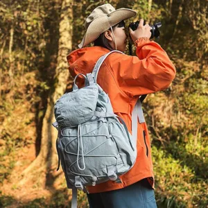 Großer hellblauer Outdoor-Wanderrucksack mit Kordelzug für Camping und Wandern