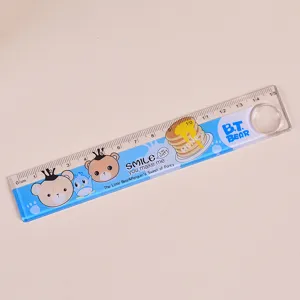 Règle mignonne de 15cm en plastique bleu motif ours avec loupe intégrée vue détaillée