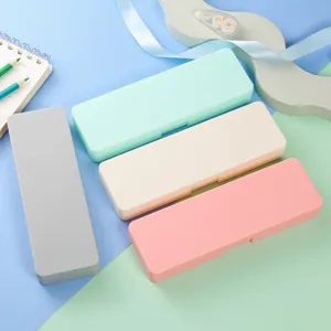 Estuches de plástico PP macaron simples para niños en cuatro hermosos colores pasteles