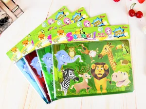 Detailansicht der Malvorlagen mit Tiermotiven in bunter Verpackung für Kinder