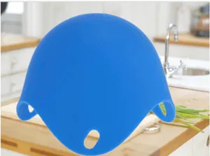 Blauer Silikon-Eierkocher für die Mikrowelle aus lebensmittelechtem Material