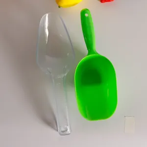 Kunststof ijs schep set, transparante en groene keuken scheppen voor ijs en huisdierenvoer.