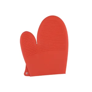 Heat resistant red silicone oven mitt protector for kitchen baking and grilling usage