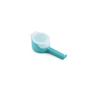 Multifunctionele teal afsluitclip met schenktuit en deksel voor snacks en granen