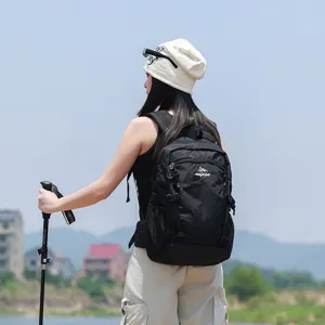 Zaino da trekking nero leggero di grande capacità per uomo e donna per sport all'aperto