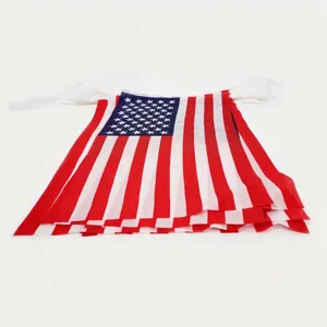Vue détaillée des drapeaux américains en polyester pour les fêtes de l'Indépendance
