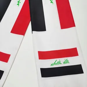 Gedetailleerde close-up van de Iraakse vlag sjaal gemaakt van satijn polyester stof