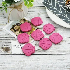 Set of 8 pink shell-shaped corn holders with dual stainless steel pins for BBQ and fruit