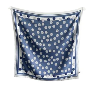 Elegantes 90cm blau-weißes Seidentuch mit Blumenmuster für Damen, großes quadratisches Format.