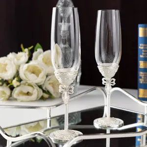 Flûtes à Champagne de Mariage avec Nœud Blanc en Cristal Verre de Toast Avec Perles et Strass Coffret Cadeau Set