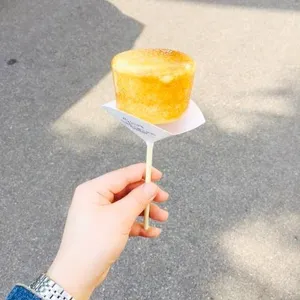 Natürliche Einweg-Bambusspieße für Grillen, Hot Dogs und Marshmallow-Snacks.