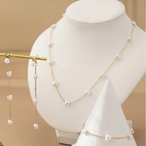 Elegante set di gioielli con perle a cuore: collana, bracciale e orecchini