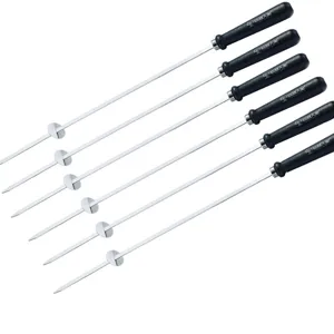Detailansicht von 52 cm Edelstahl-Grillspießen mit ergonomischen schwarzen Griffen